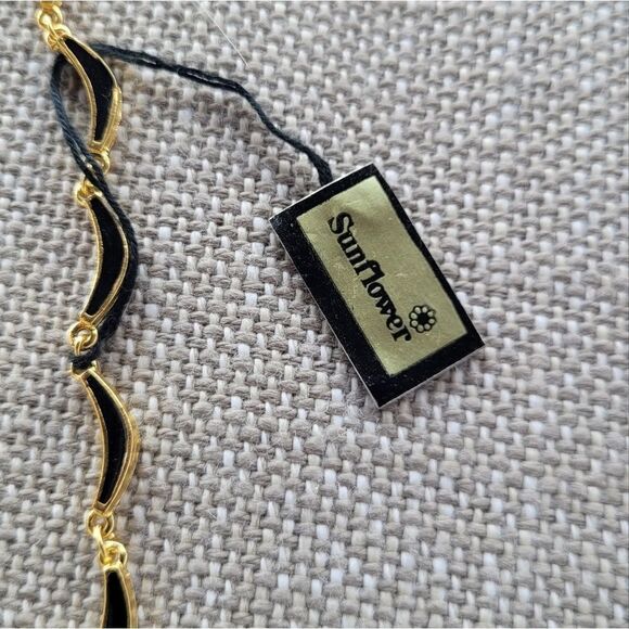 New! Choker Style Collar Linked Necklace - Picture 5 of 5